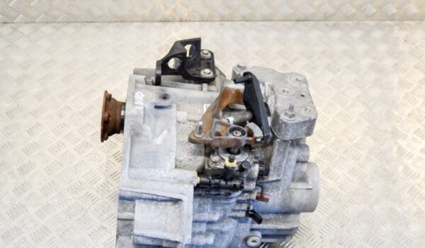 VW Scirocco manual gearbox NFU 2.0 L 103kW